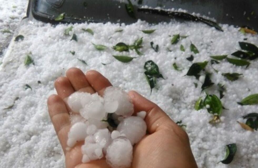 Una tormenta de granizo azotaría el sábado a Mendoza