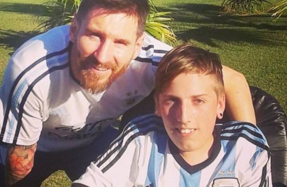 Ayuda para Valentín: jugador de fútbol adaptado que necesita silla nueva