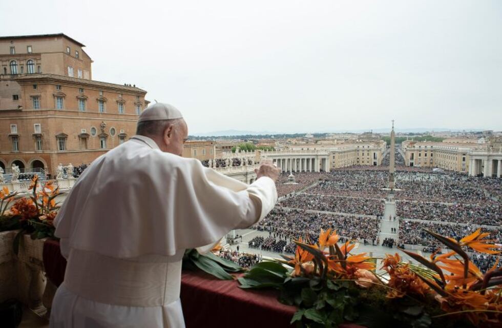 El Papa Francisco presidió Misa de Pascua ante 70 mil fieles
