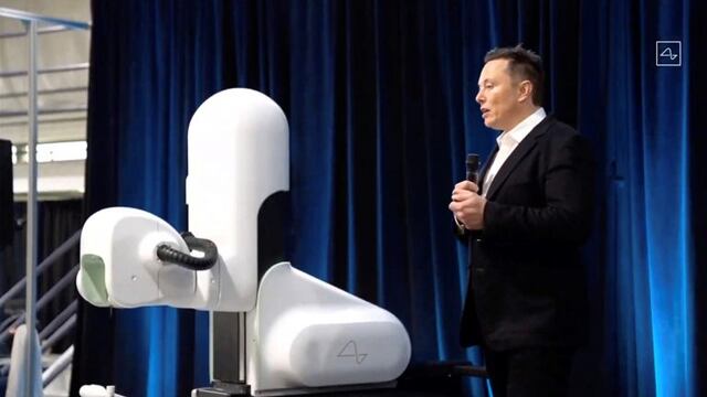 Elon Musk en la presentación de Neuralink