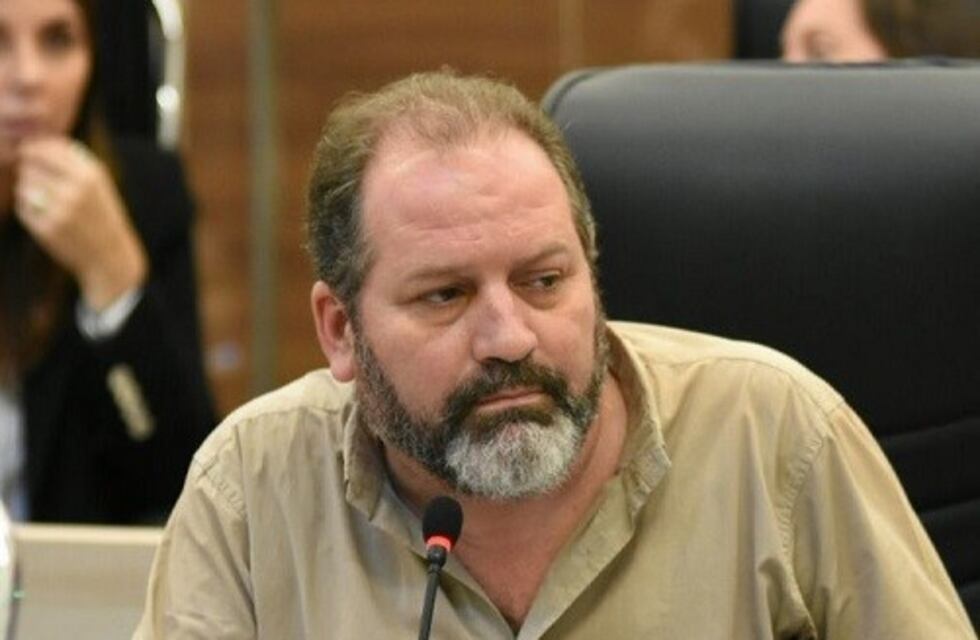 Edil macrista le solicitó a Lifschitz que aporte fondos al transporte