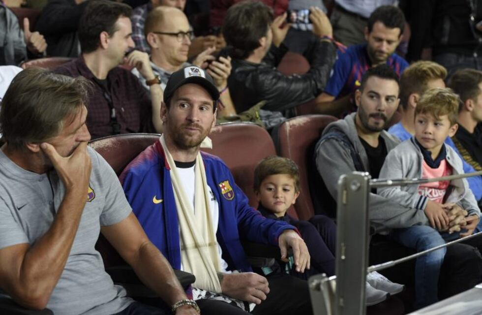 Lionel y Thiago Messi, espectadores de lujo en Barcelona