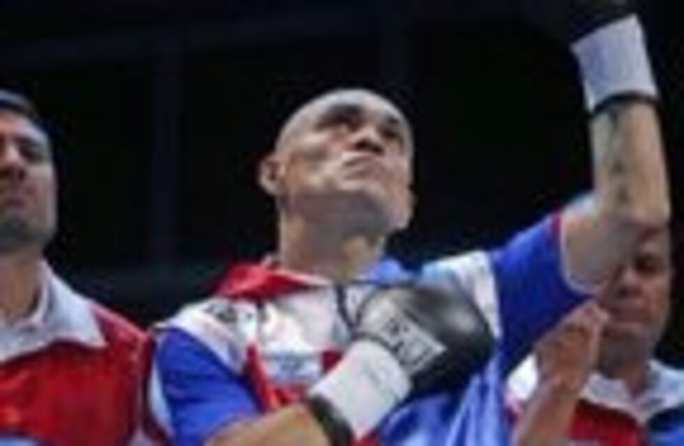 La pelea completa del regreso de la Hiena Barrios al ring