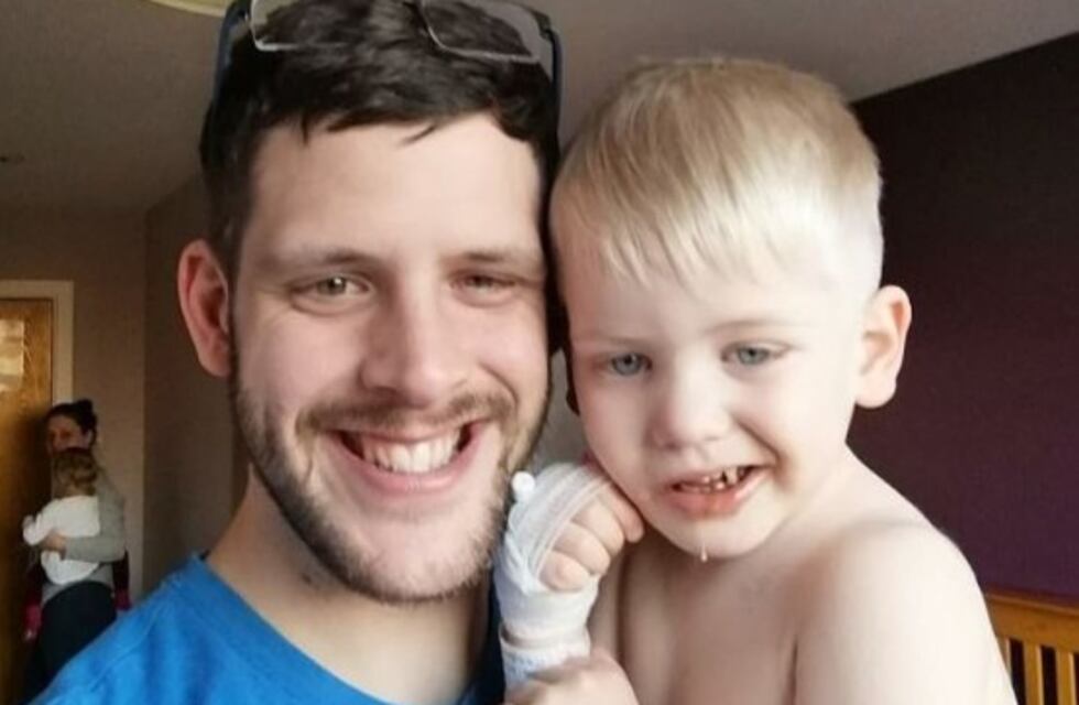 Su hijo sonreía de costado, consultaron al pediatra y el diagnóstico fue desgarrador