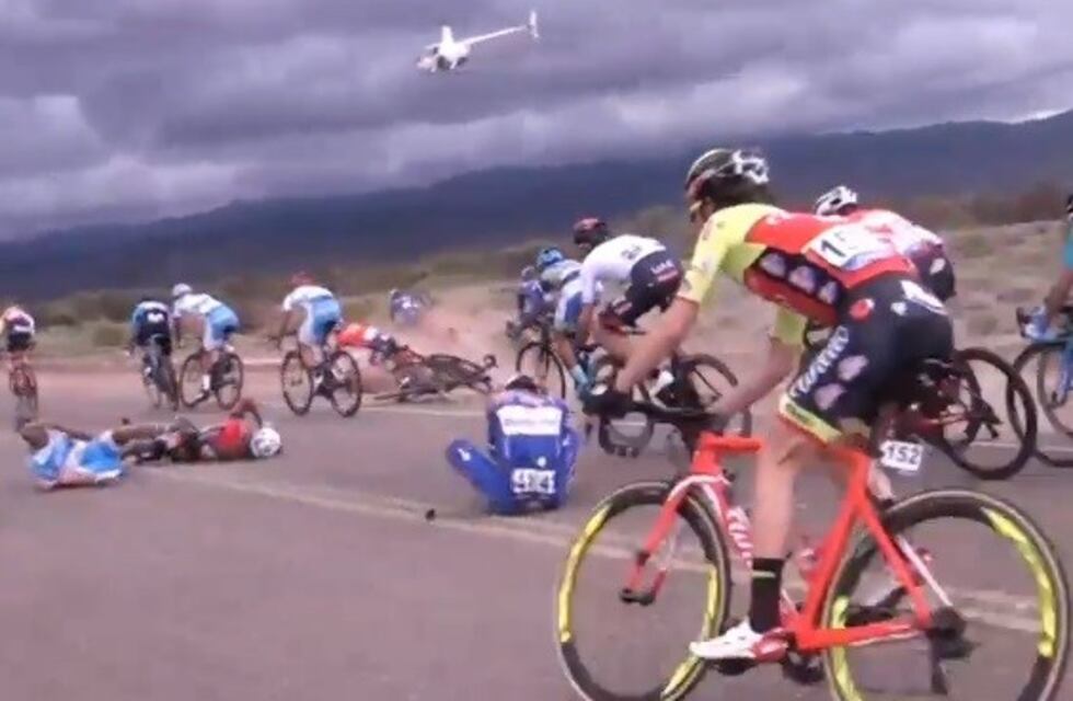 Mirá la impresionante caída en la Vuelta de San Juan