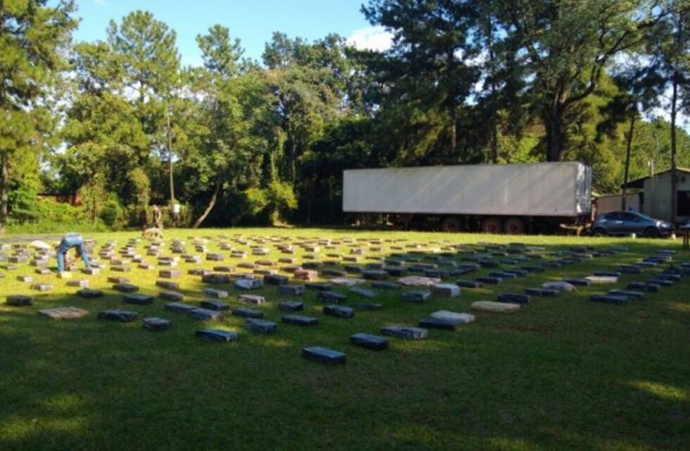 Secuestraron toneladas de droga en Colonia Victoria