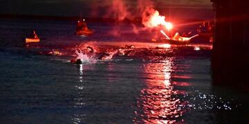 Puerto Deseado: Cruce de la Ría Nocturno