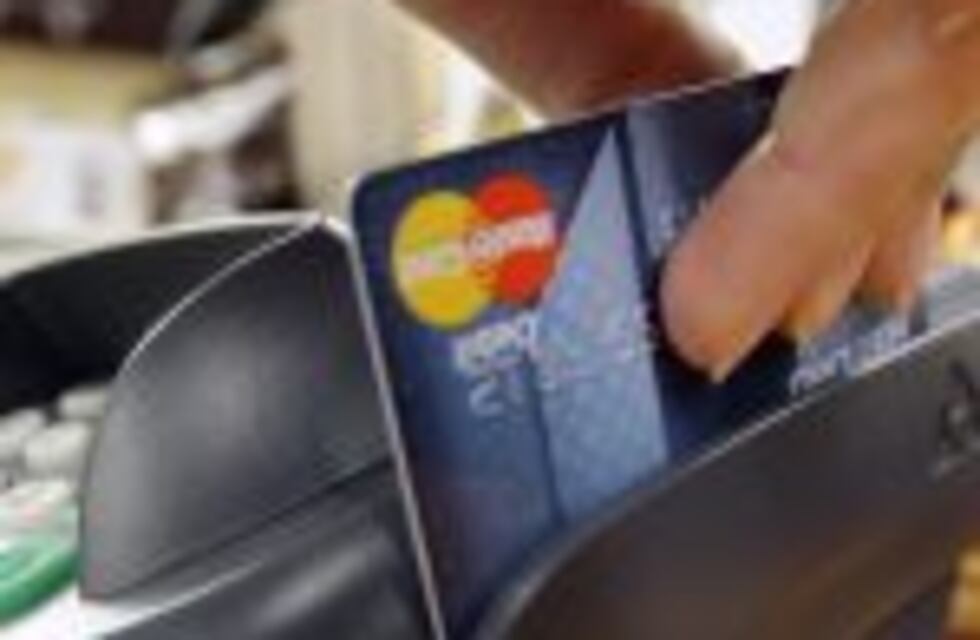 Las transacciones con tarjetas de débito crecieron 19% en los primeros once meses del año