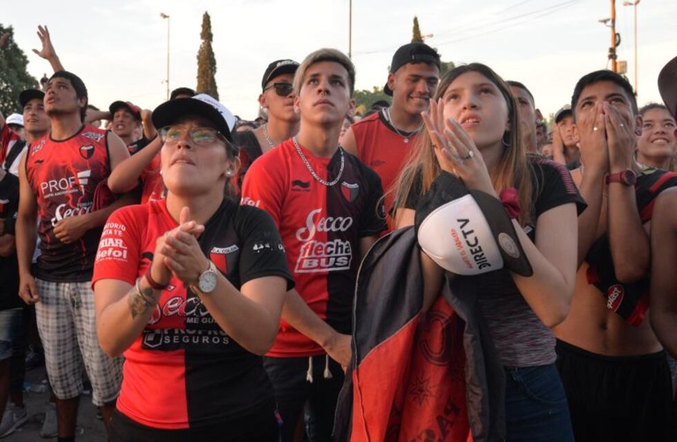 Rebaja de sueldos: desde Colón quieren decisiones en conjunto de toda la dirigencia del fútbol