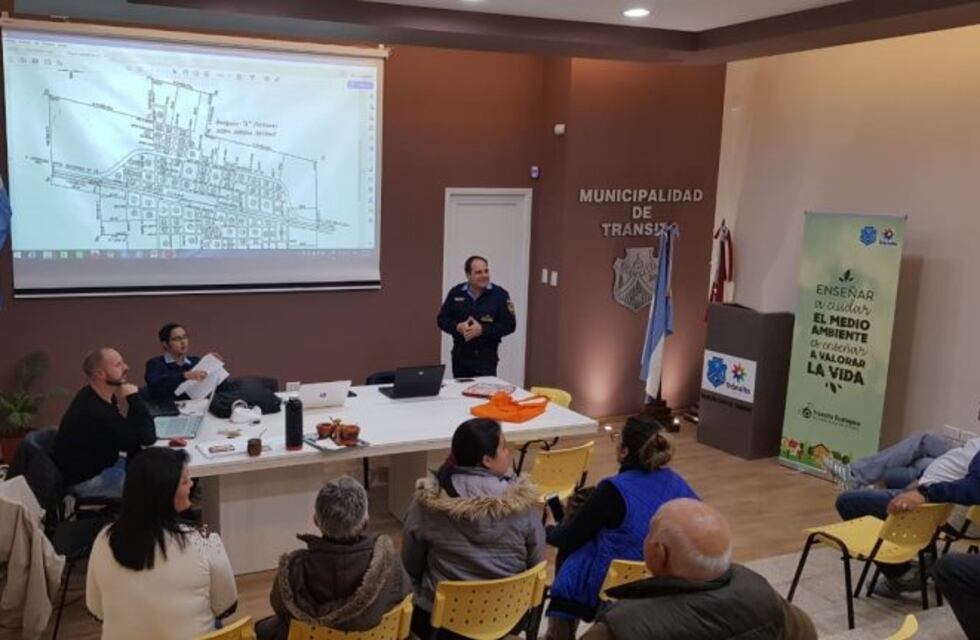 El proyecto "Cuadra Segura" fue presentado en Tránsito