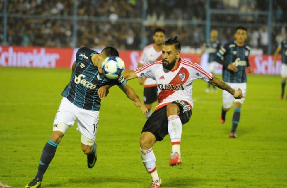 River derrotó 3-0 a Atlético Tucumán y quedó muy cerca de Boca