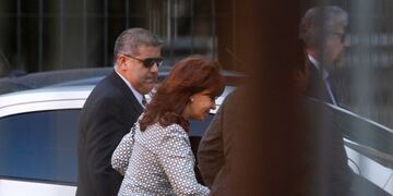 PAIS TRIBUNALES DE COMODORO PY CITACION declaracion expresidenta por la causa los saucesrnrnArgentina's former President Cristina Fernandez de Kirchner (C) arrives at court over accusations of bribery and money laundering, in Buenos Aires, Argentina March