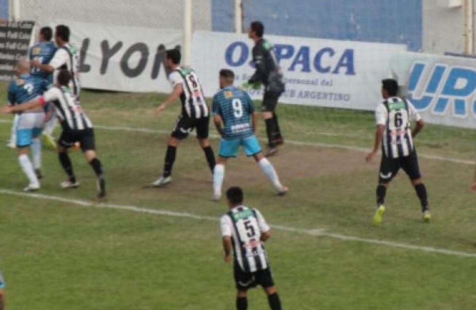 Goleó Sarmiento y alcanzó a Racing en la punta del Federal B