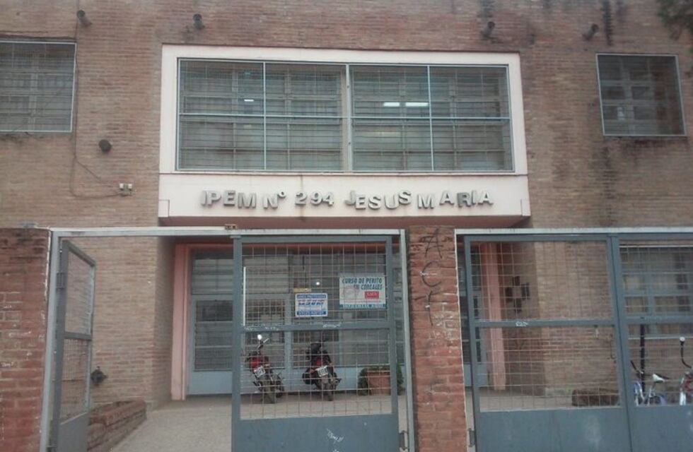 Egresados Estafados en Jesús María por organizador de fiestas
