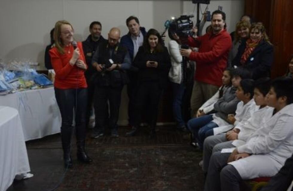 Las escuelas rurales tendrán energía eléctrica las veinticuatro horas