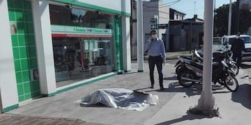 Se descompuso en plena vereda y perdió la vida\u002E