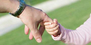 tres niñas en adopción