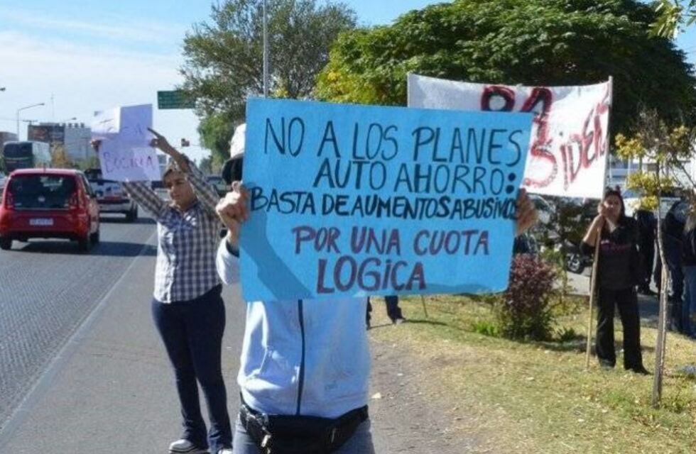 Ahorristas estafados repudian el fallo del STJ que rechazó el amparo colectivo