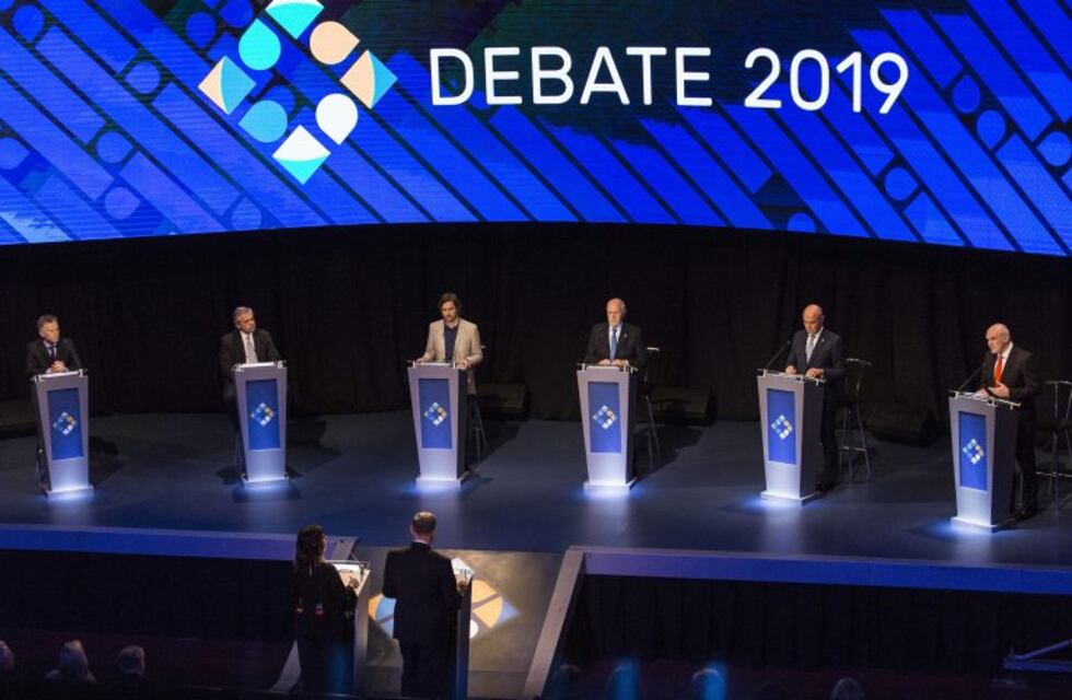 Las verificaciones de Chequeado a las frases de los candidatos en el segundo debate presidencial