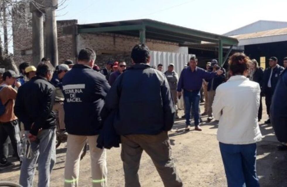 Paro indeterminado en la Comuna de Maciel por baja de sueldos
