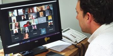 Reunión vía zoom.