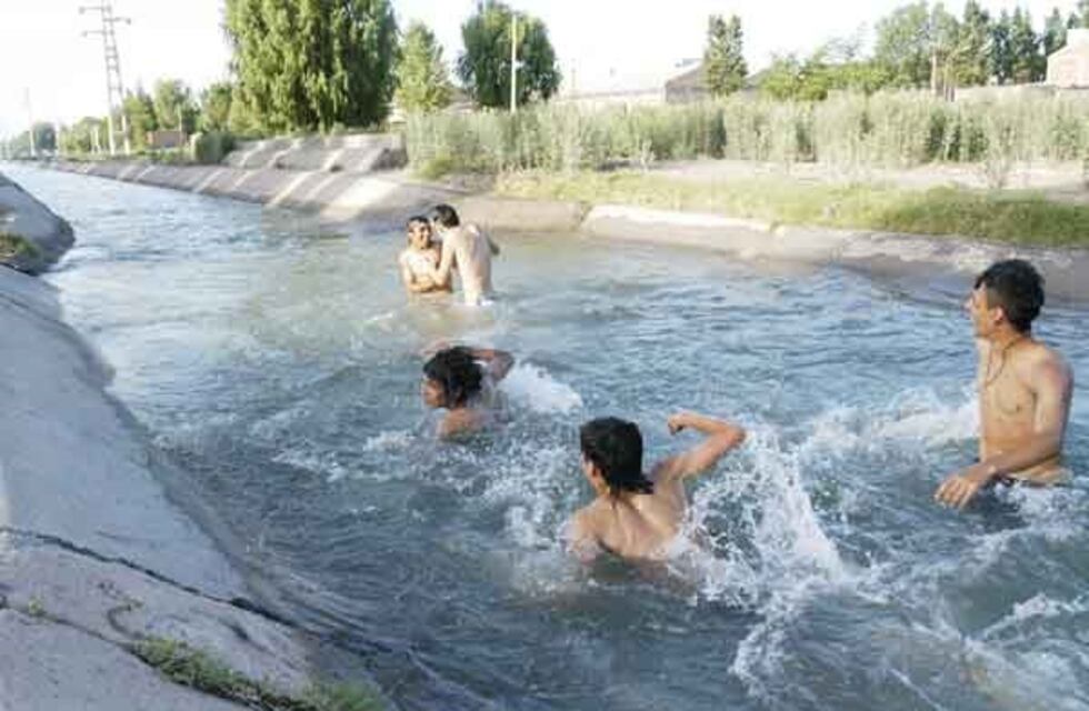Piden más apoyo de los fiscales y de la Policía frente al robo del agua en Mendoza