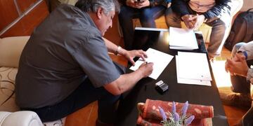 Se firmó en Tolhuin un convenio de capacitación turística