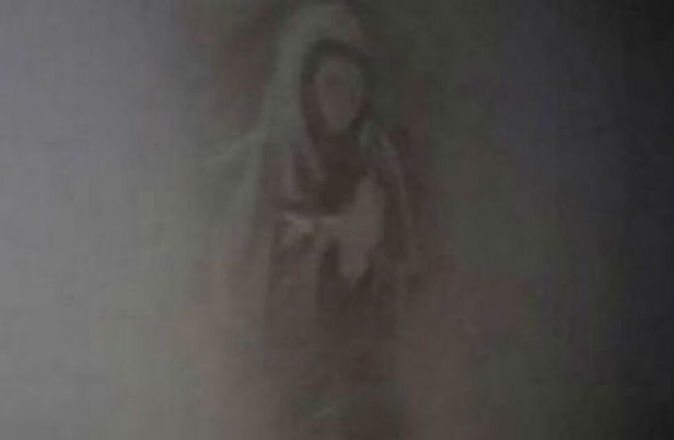 La Iglesia manda peritos a analizar la figura de la Virgen en el Hospital Militar