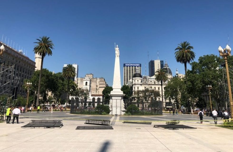 Para la asunción de Alberto Fernández quitaron las rejas que atravesaban la Plaza de Mayo desde 2001