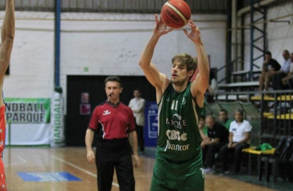 Parque metió el primero de visitante