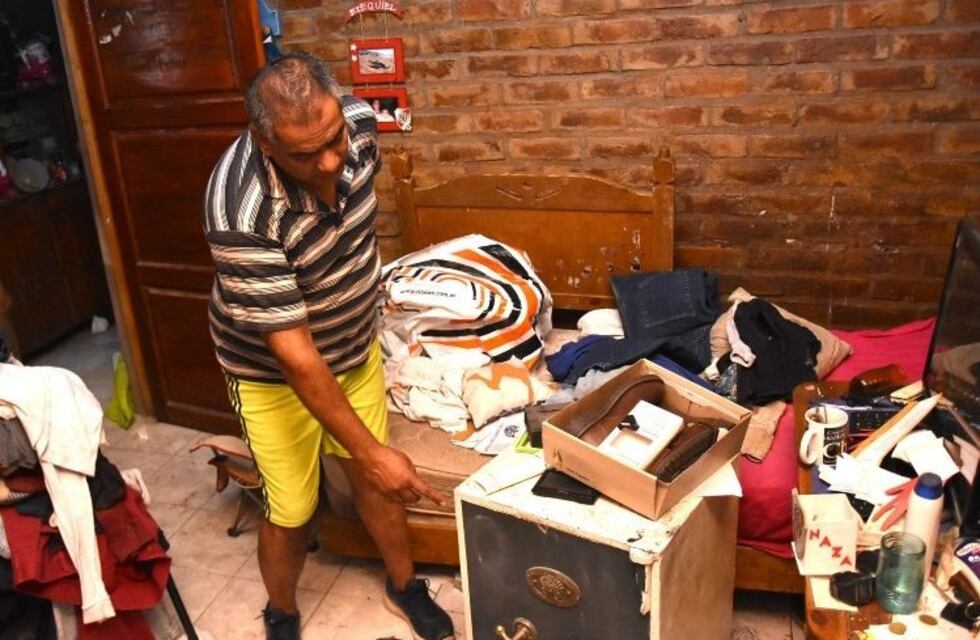 Encañonan y golpean salvajemente a una familia para robarle $900 mil