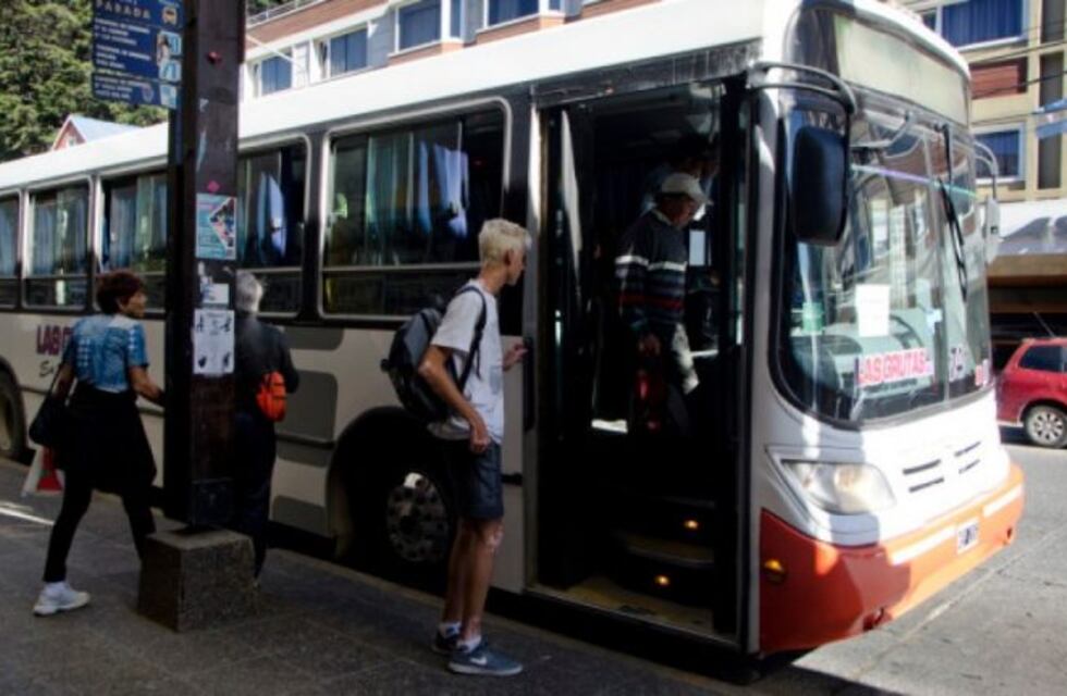 Coronavirus en Bariloche: vuelven las salidas por terminación de DNI tras el aumento de casos