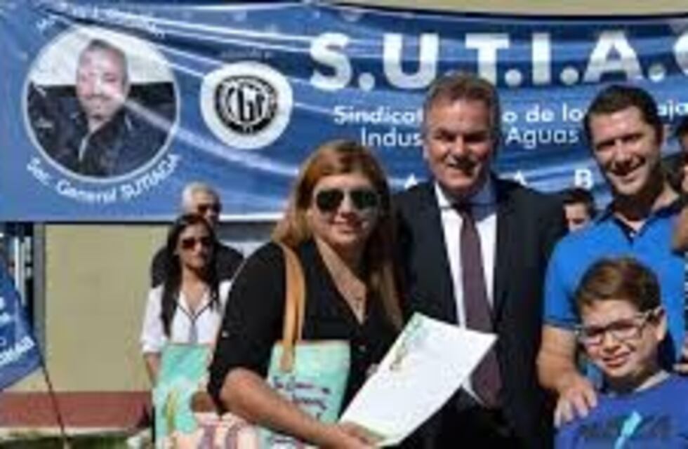 14 familias recibieron la vivienda propia