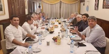 Hugo Moyano se reunió con Mario Meoni, ministro de Transporte de la Nación\u002E (Camioneros)