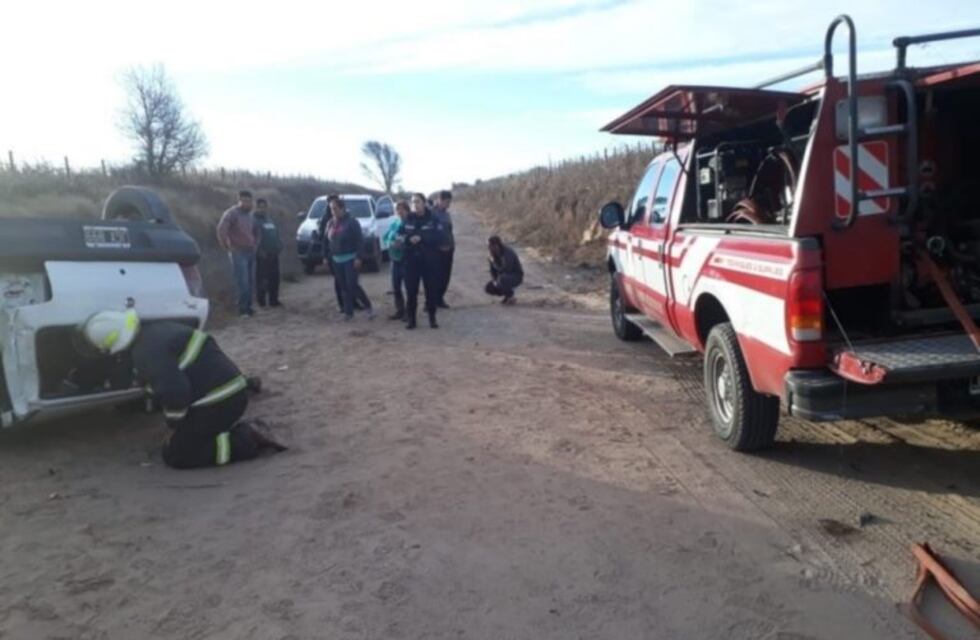 Impresionante vuelco en Cuatro Esquinas
