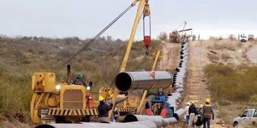Un intendente "regaló" los caños de un gasoducto valuados en más de 300 millones. (Twitter)