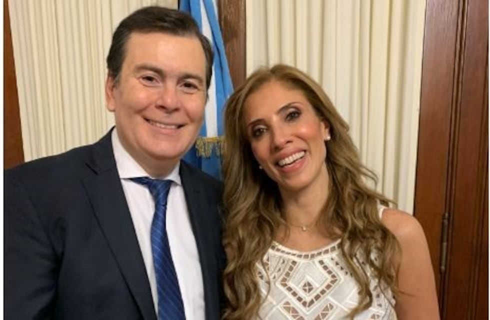 Gerardo Zamora y Claudia de Zamora saludaron al nuevo presidente