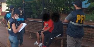 Los dos jóvenes quedaron a disposición de la justicia federal por la droga que transportaban\u002E