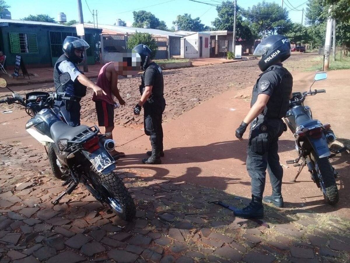 Detienen a presunto dealer en barrio posadeño