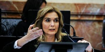 Silvia Elías de Pérez\u002E (Web)