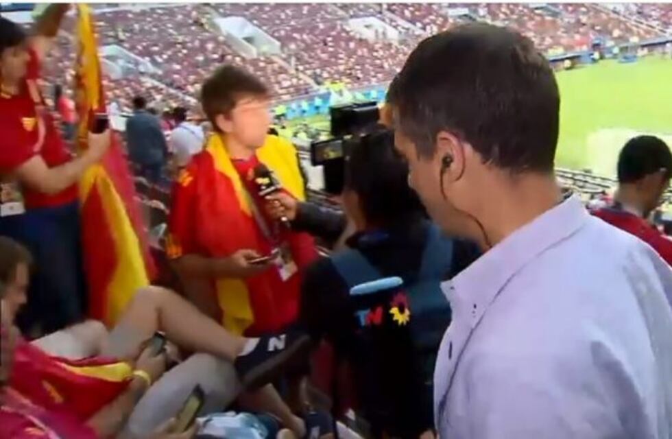 La chicana de un hincha de España a un periodista argentino
