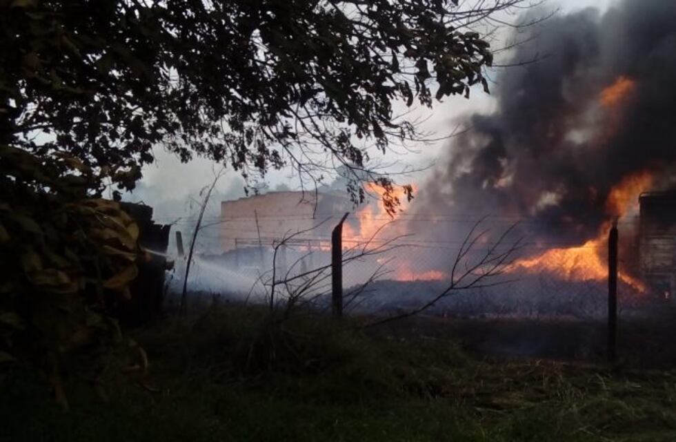 Voraz incendio en Sáenz Peña