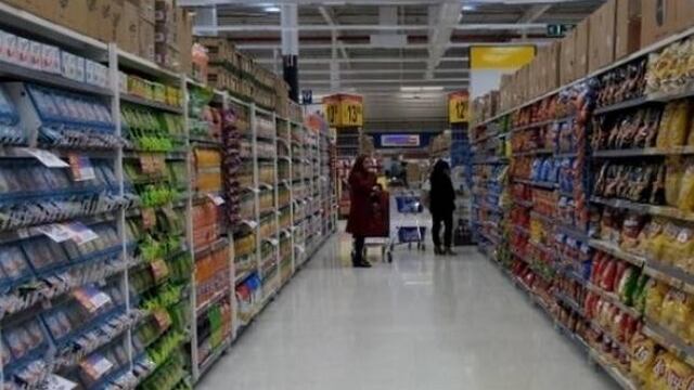 Los supermercados cerraru00e1n el au00f1o con aumentos interanuales del 40%.