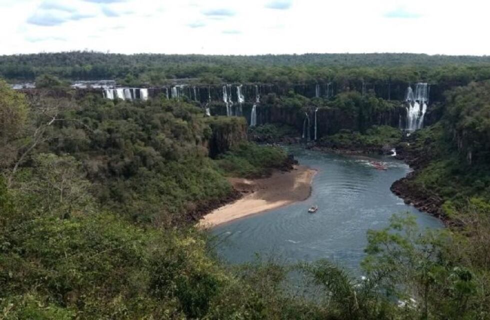 Por escasez de lluvias en el Sur brasileño, disminuyó el caudal en Cataratas