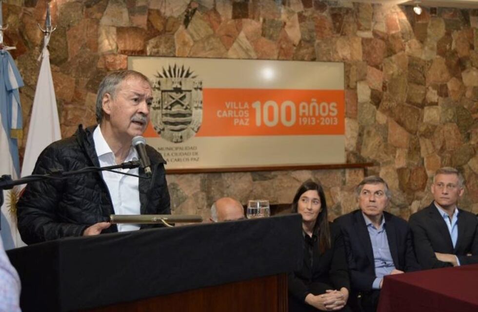 El gobernador Schiaretti prometió obras de cloacas para Carlos Paz