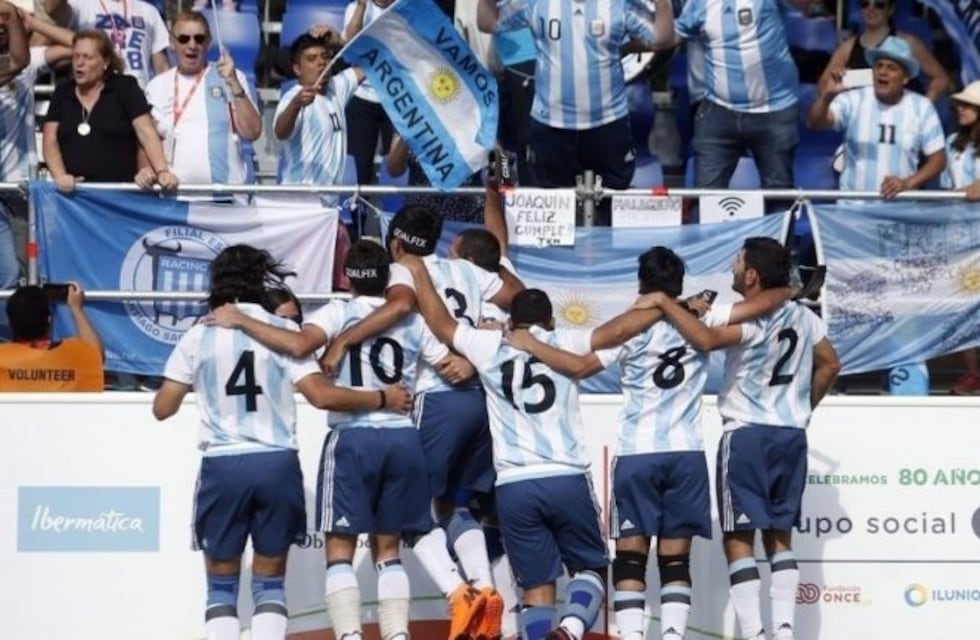 Los Murciélagos avanzaron a la final del Mundial tras vencer a Rusia