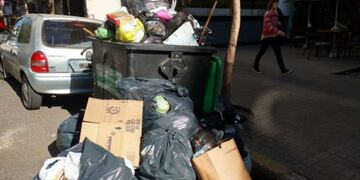 Basura acumulada en la ciudad\u002E