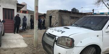 Detienen a un hombre que robó y amenazó a dueños de un comercio