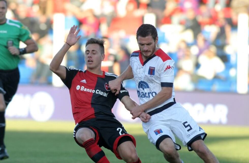 Denis Rodríguez seguiría en River y acerca a Arzura a Newell's