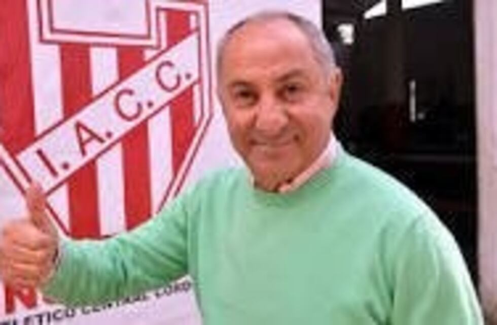 Osvaldo Ardiles: "No estoy muy contento con los jugadores que lleva Sampaoli"